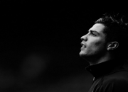 开云体育APP下载-英超争冠之夜，克瓦拉茨赫利亚点燃赛场，一记弧线改写历史