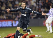 开云体育APP下载-托尼·克罗斯的手术刀与勒沃库森的南美风暴，当精准杀伤遇上团队意志