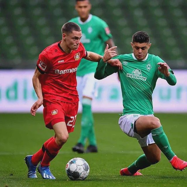 曼联逆转拜仁，埃尔林打破历史纪录