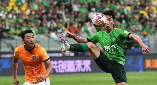 包含国安主场迎战深圳佳兆业争夺胜利的词条