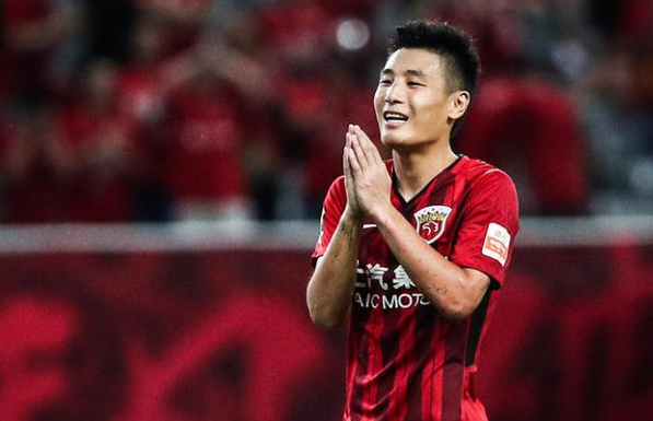 上港主场大胜权健，联赛前景一片光明的简单介绍