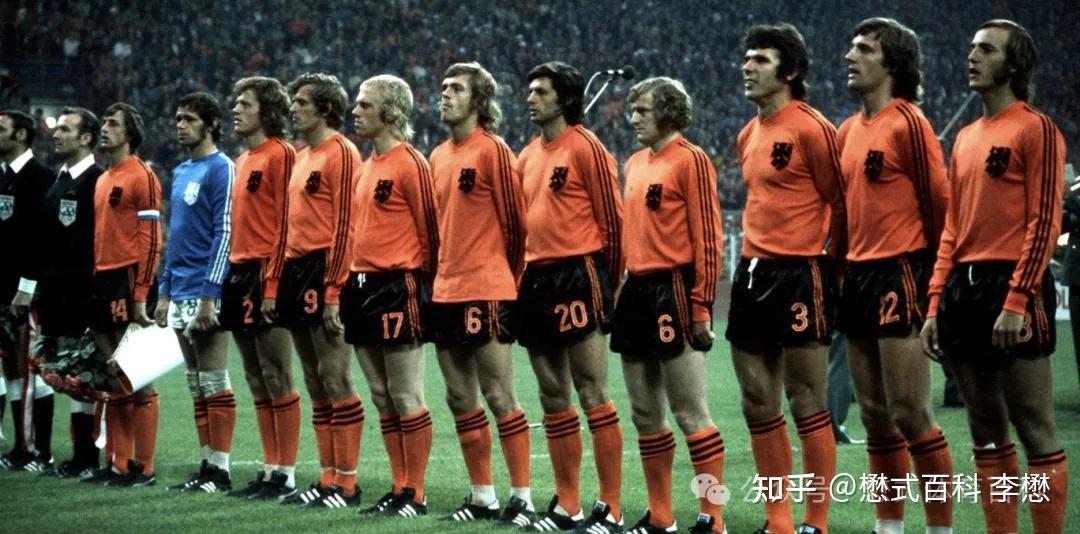 荷兰队实力强劲，取得胜利晋级