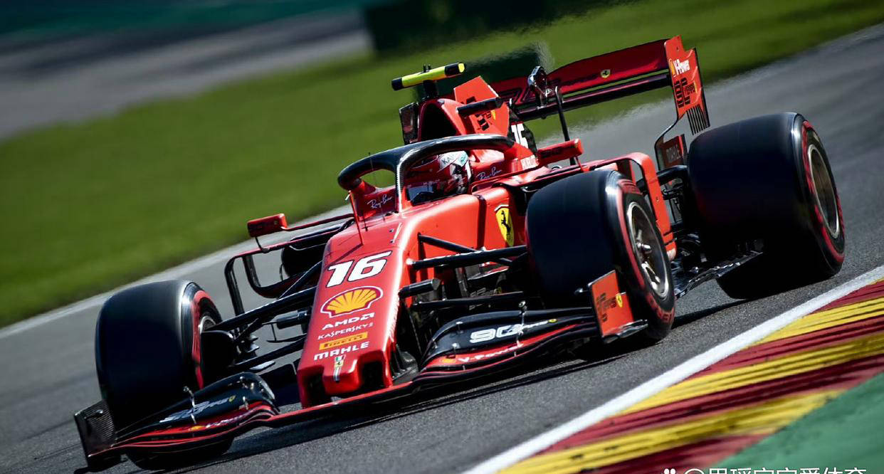 索伯车队力克红牛车队，汉密尔顿统治全场的简单介绍