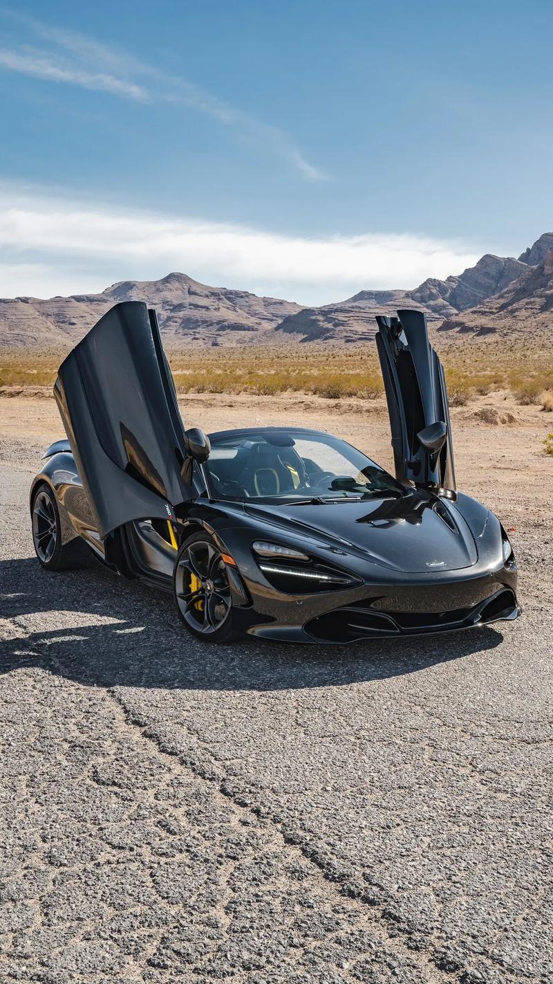 关于梅赛德斯逆转迈凯伦，皮亚斯特里惊艳四座的信息